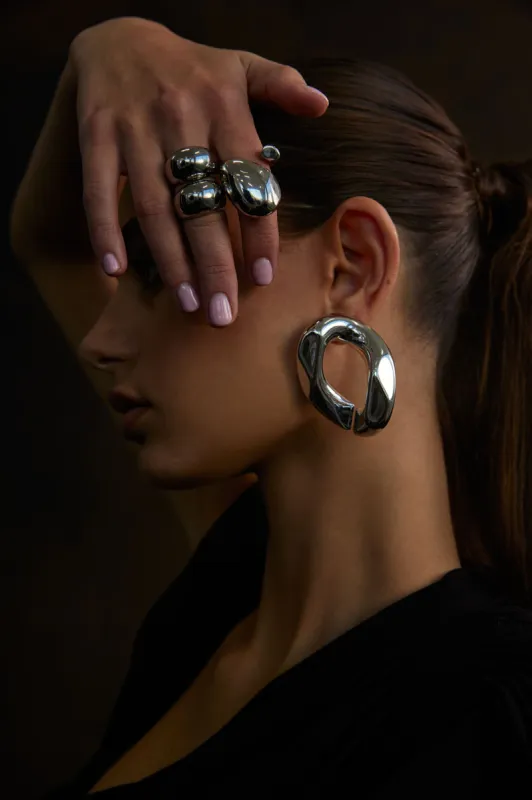 NOAH Chunky Ring Silver sold by Selfie Leslie