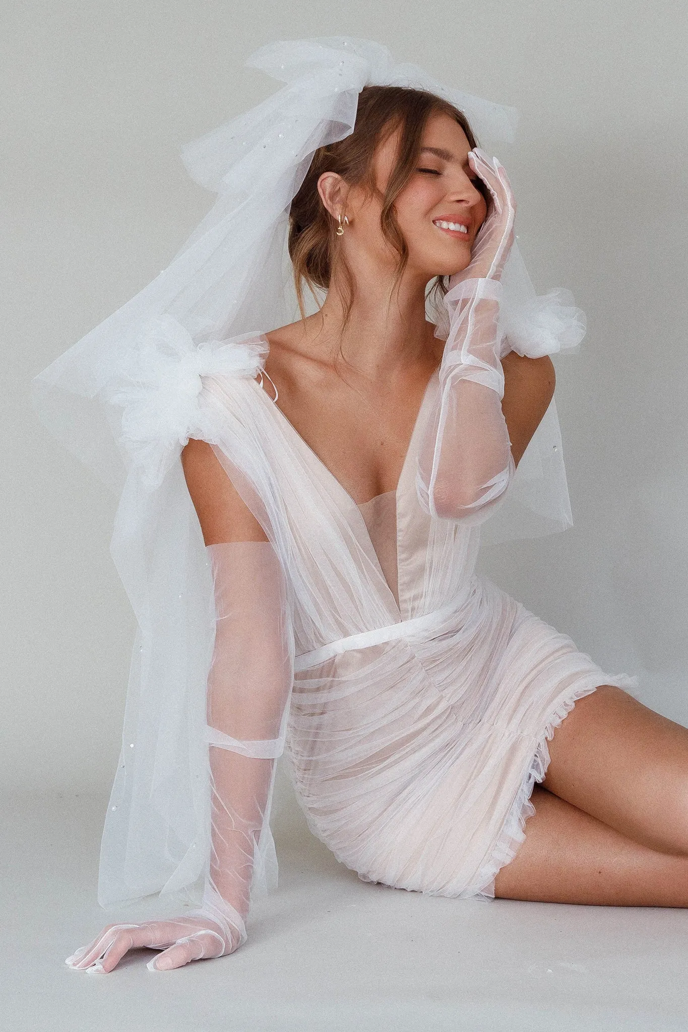 Diana Tulle Gloves White sold by Selfie Leslie product image thumbnail 3