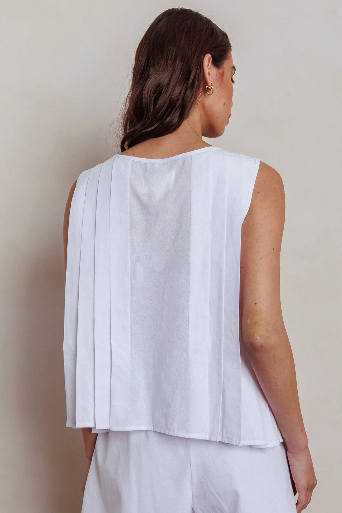 Bettino Sleeveless Tie Front Top White sold by Selfie Leslie product image thumbnail 2