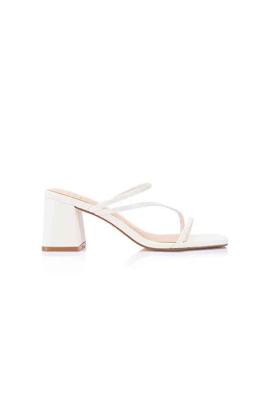 VERALi Stanford Block Heel Mules White made by Verali