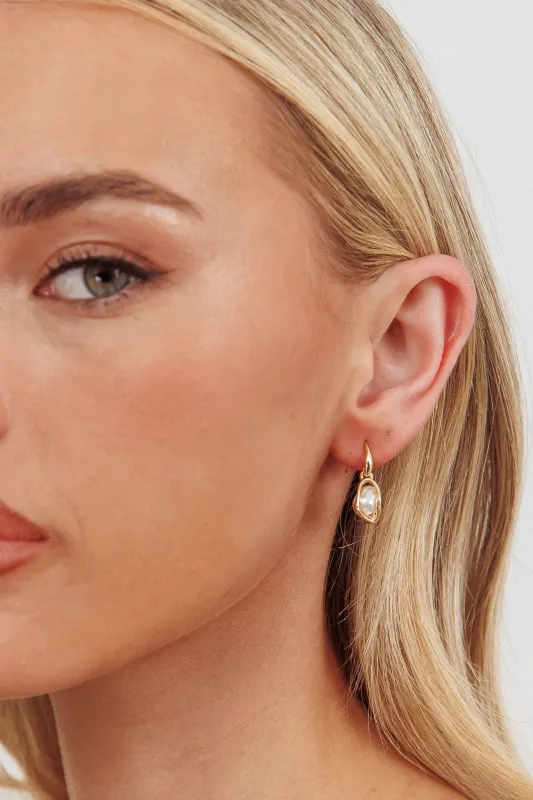 Saralee Pearl Drop Earrings Gold/Pearl sold by Selfie Leslie