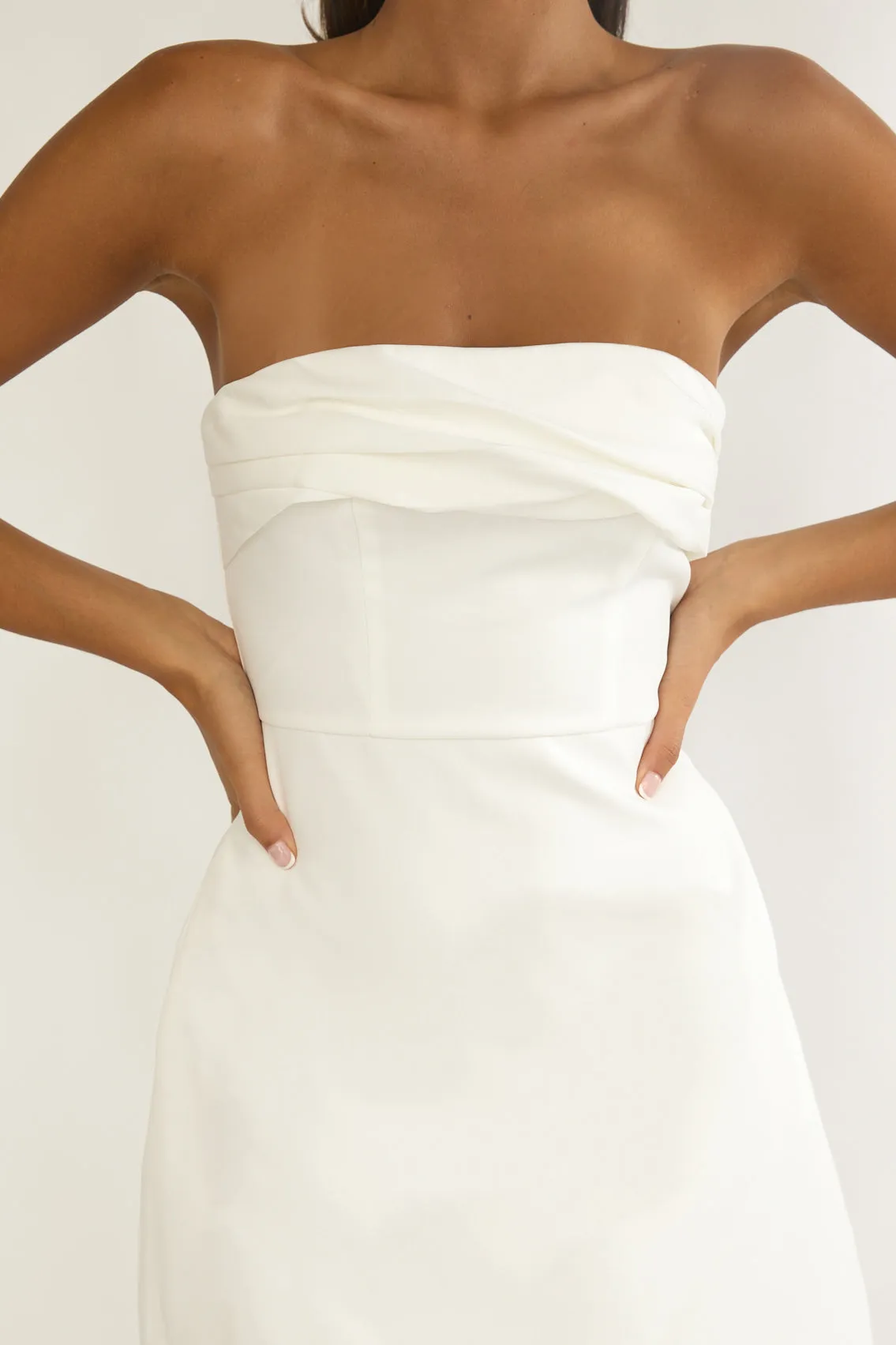 Serenelle Foldover Bust Mini Dress White sold by Selfie Leslie product image thumbnail 3