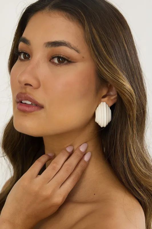 Wynter Ridged Geometric Earrings Ivory made by Selfie Leslie