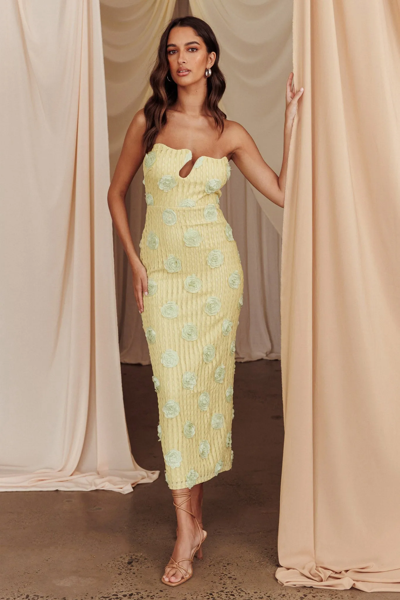 Horizon Strapless Textured Floral Midi Dress Green | Parallel