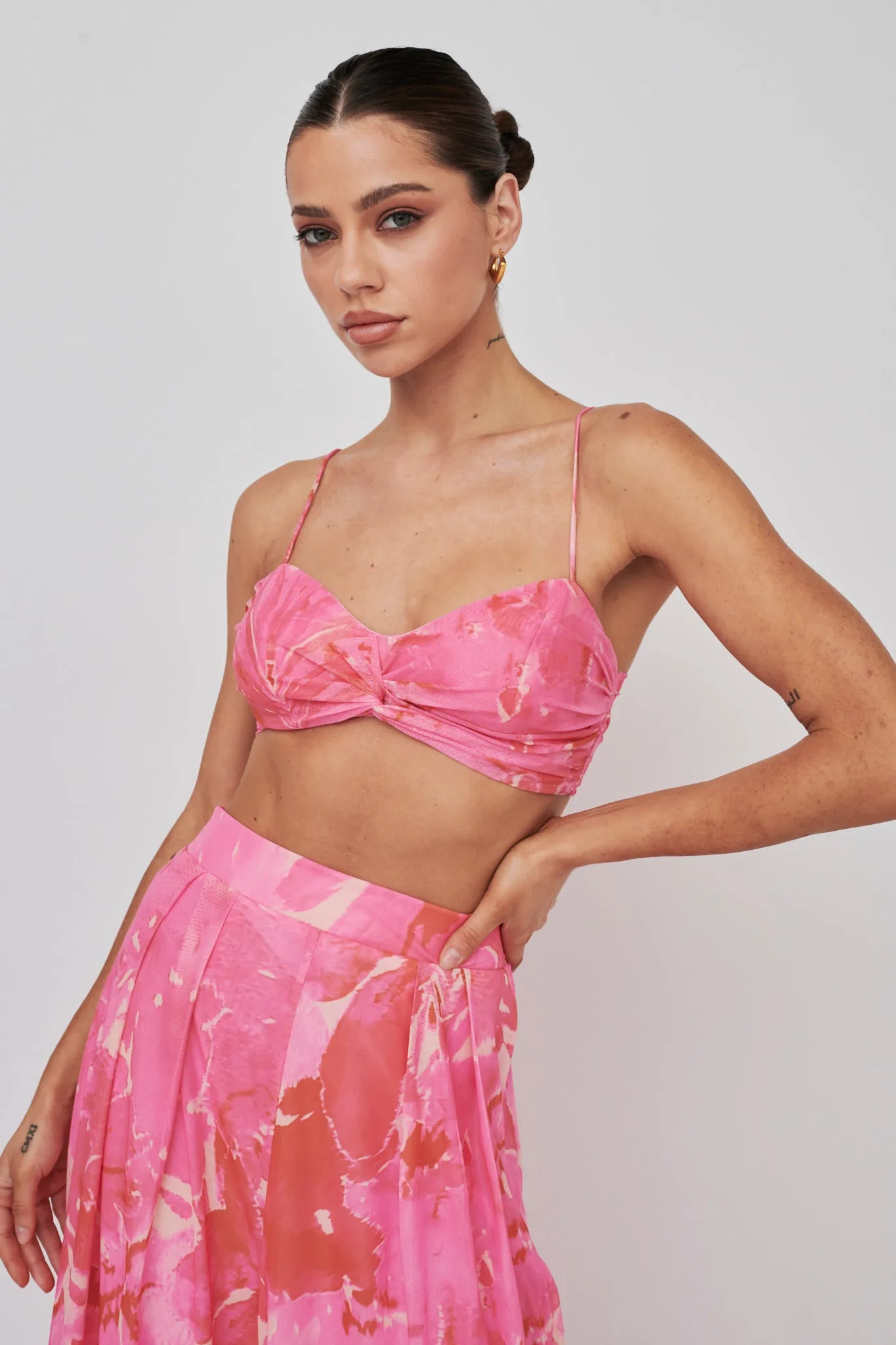 Tammi Tied Back Crop Top Print Blush sold by Selfie Leslie product image thumbnail 5
