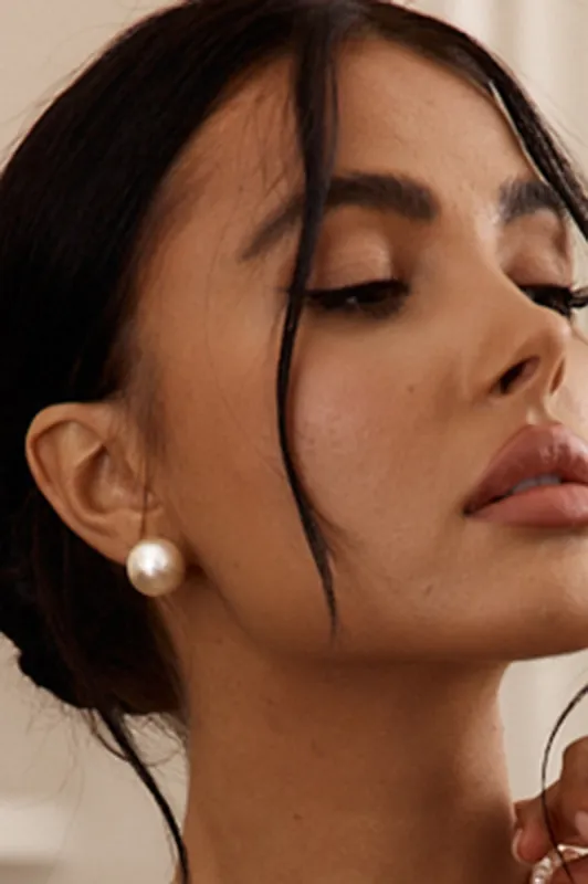 Ari Large Pearl Stud Earrings Gold sold by Selfie Leslie