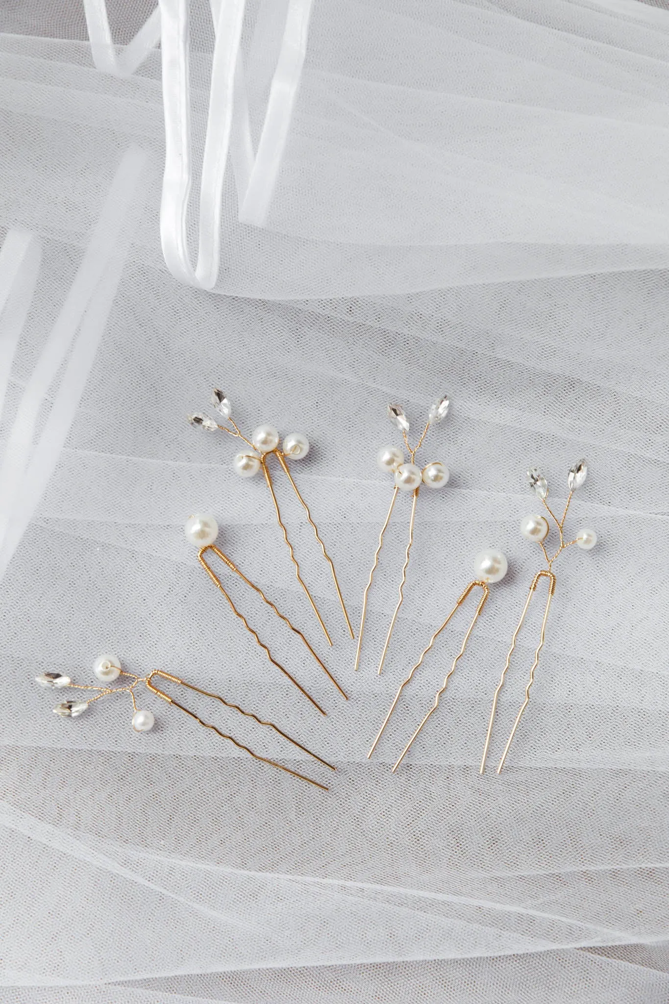 Presley Pearl Hair Pins Gold sold by Selfie Leslie product image thumbnail 3