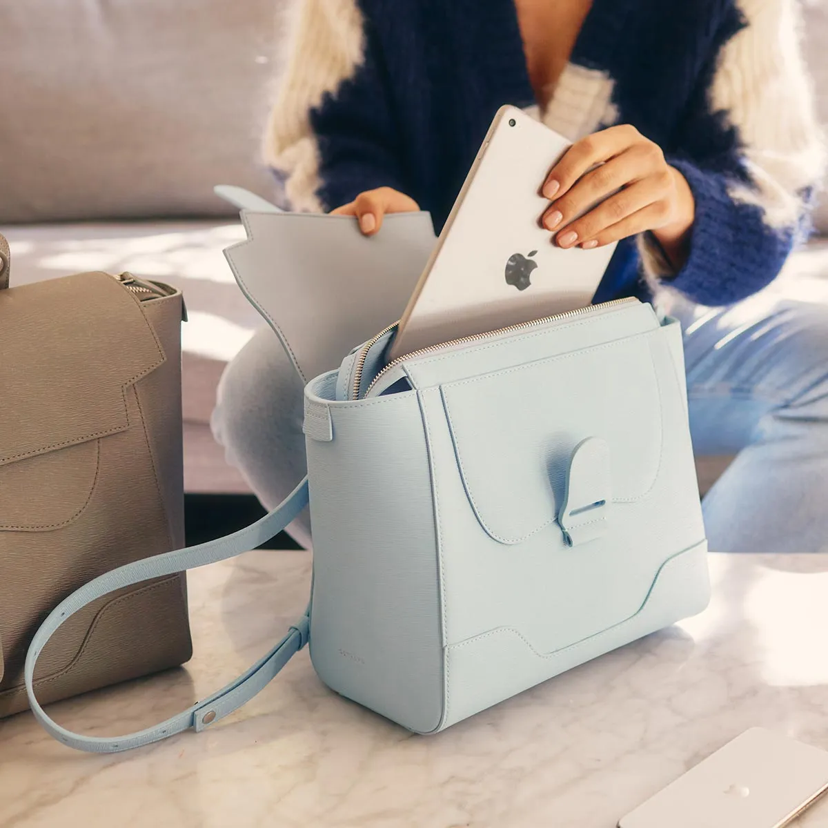 Last Chance | Midi Maestra | Vegan Terra sold by Senreve product image thumbnail 4