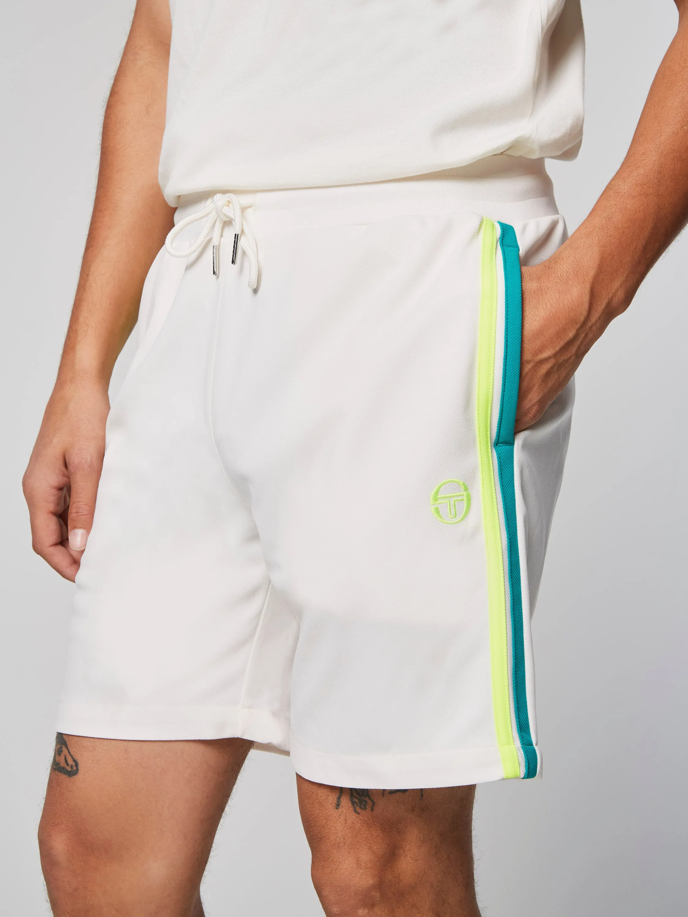 Damarindo Short- Gardenia/ Blue Grass sold by Sergio Tacchini product image thumbnail 4