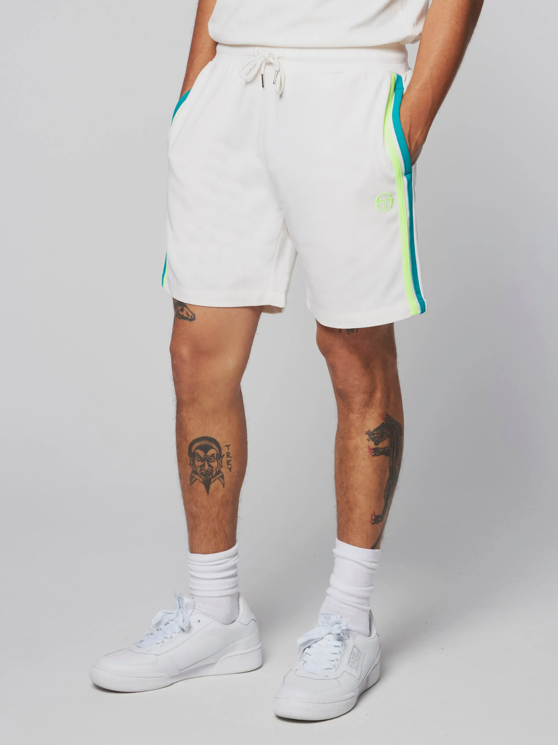 Damarindo Short- Gardenia/ Blue Grass sold by Sergio Tacchini