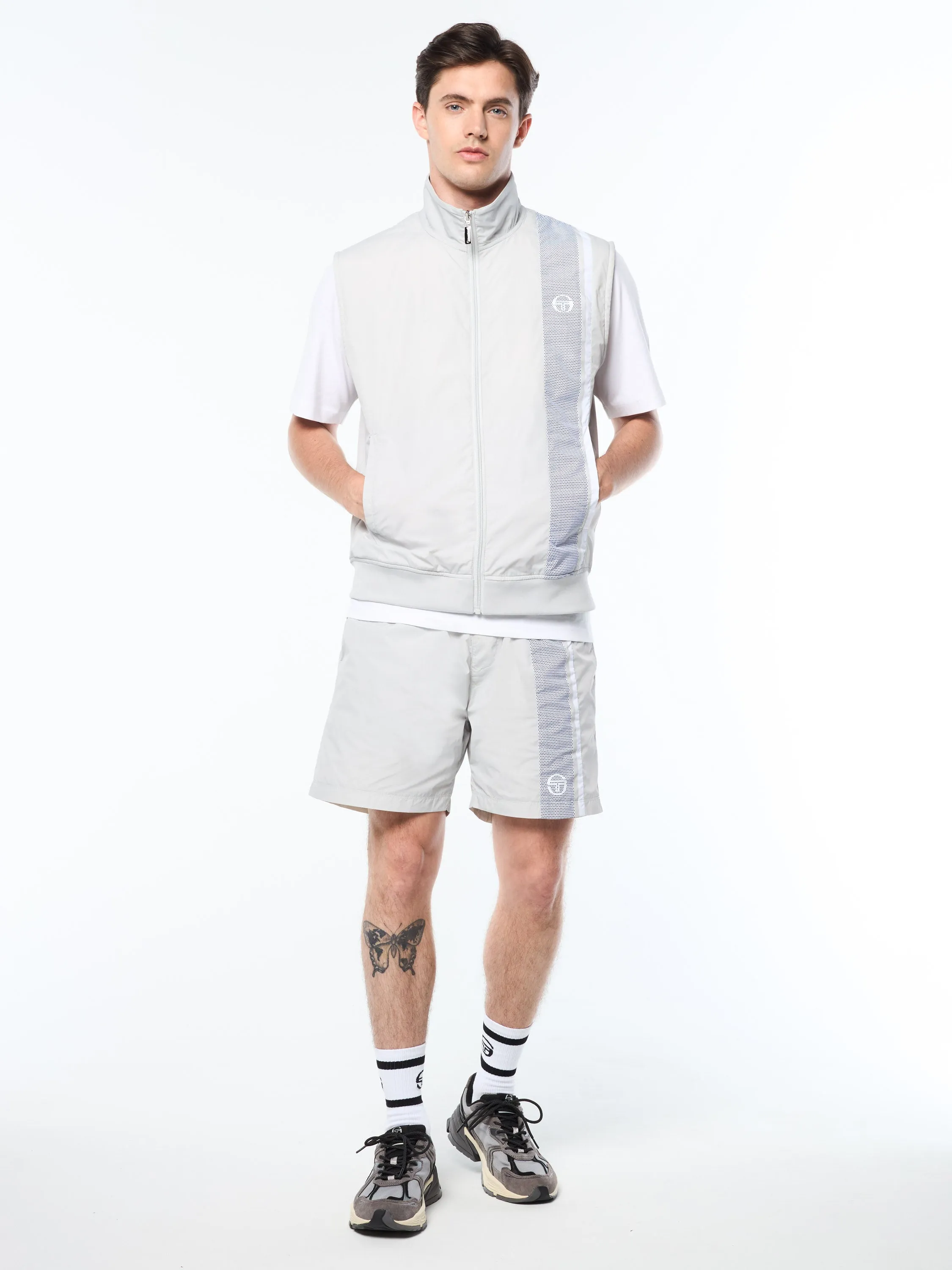 Attivo Damarindo Vest sold by Sergio Tacchini product image thumbnail 2