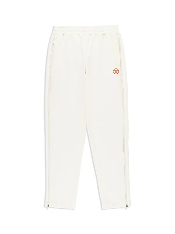 Lusia Sweatpants- Gardenia sold by Sergio Tacchini