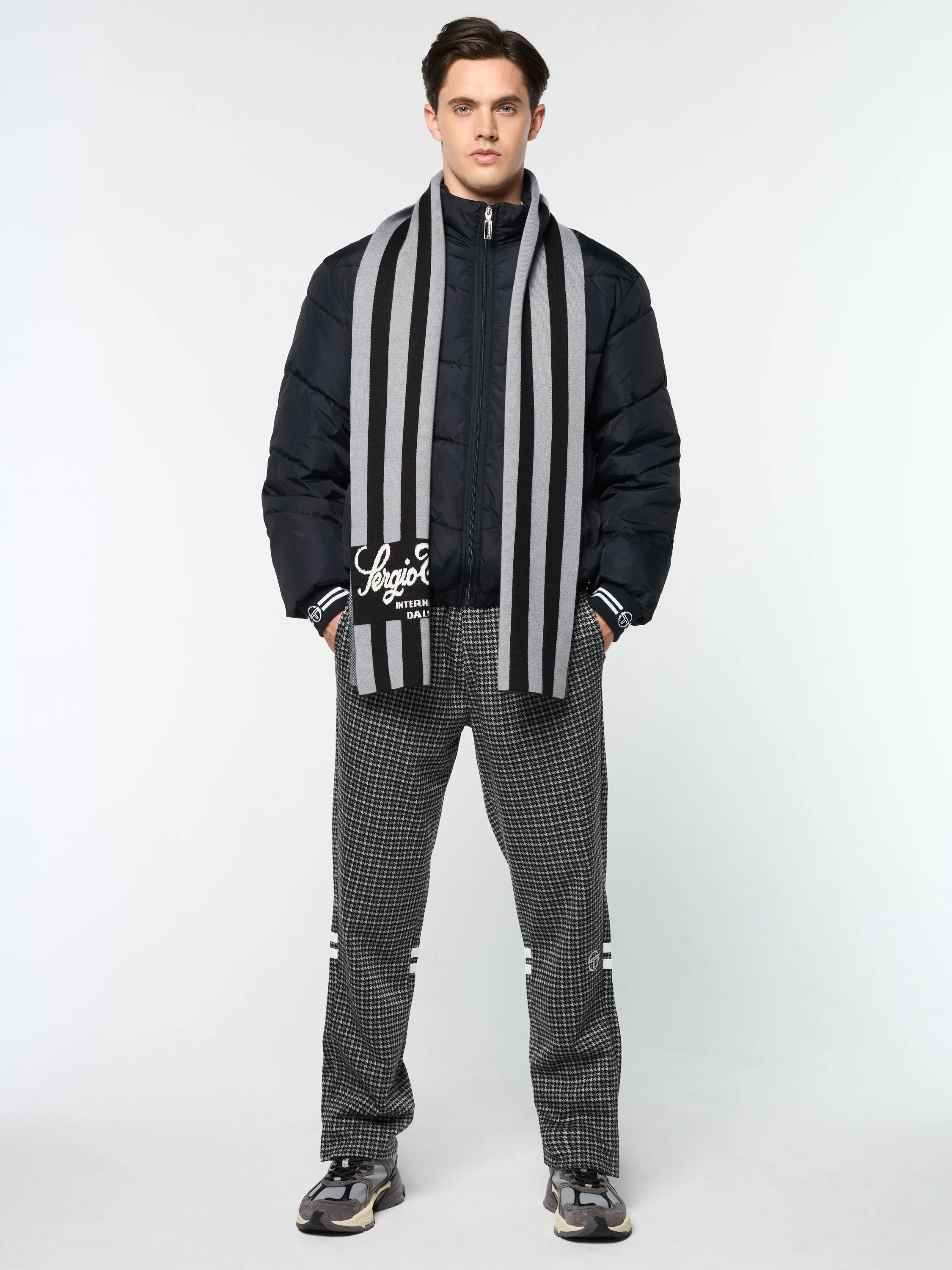 Gioco Jacquard Scarf- Black Beauty sold by Sergio Tacchini product image thumbnail 2