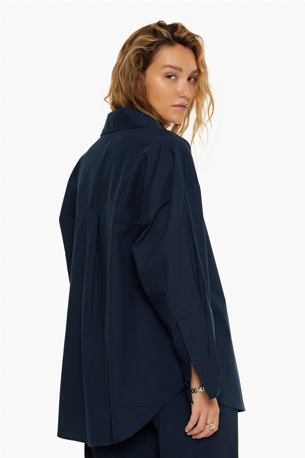 DAILY BUTTON DOWN - OXFORD sold by SETactive product image thumbnail 2