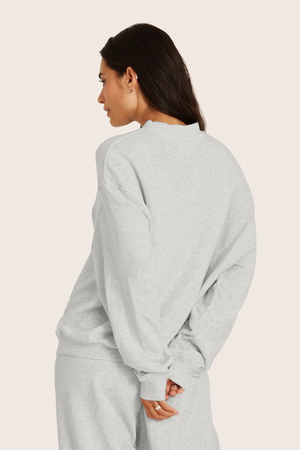 LIGHTWEIGHT SWEATS CLASSIC CREWNECK - HEATHER GREY sold by SETactive product image thumbnail 2