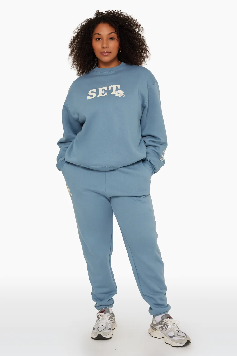 HEAVYWEIGHT SWEATS MERCH CREWNECK - FIELD DAY sold by SETactive product image thumbnail 3