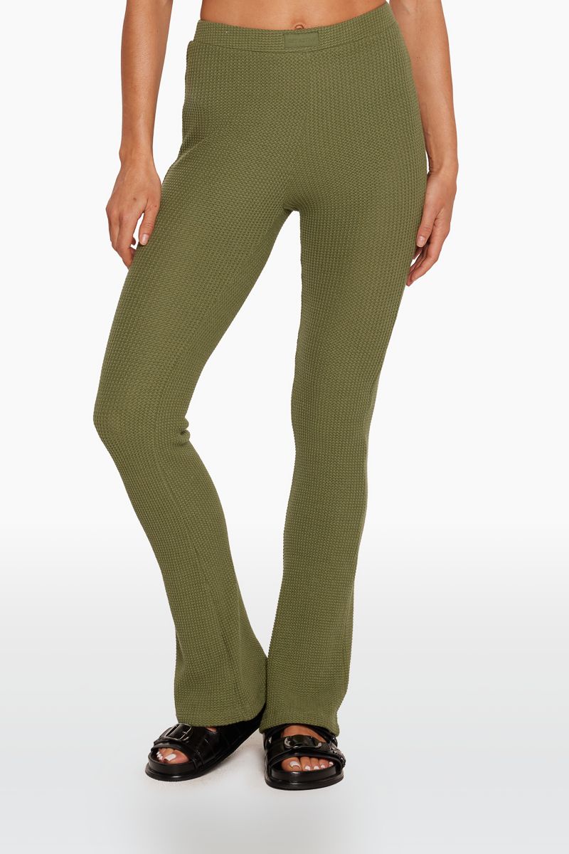 LOUNGE FLARE PANTS - CLOVER sold by SETactive