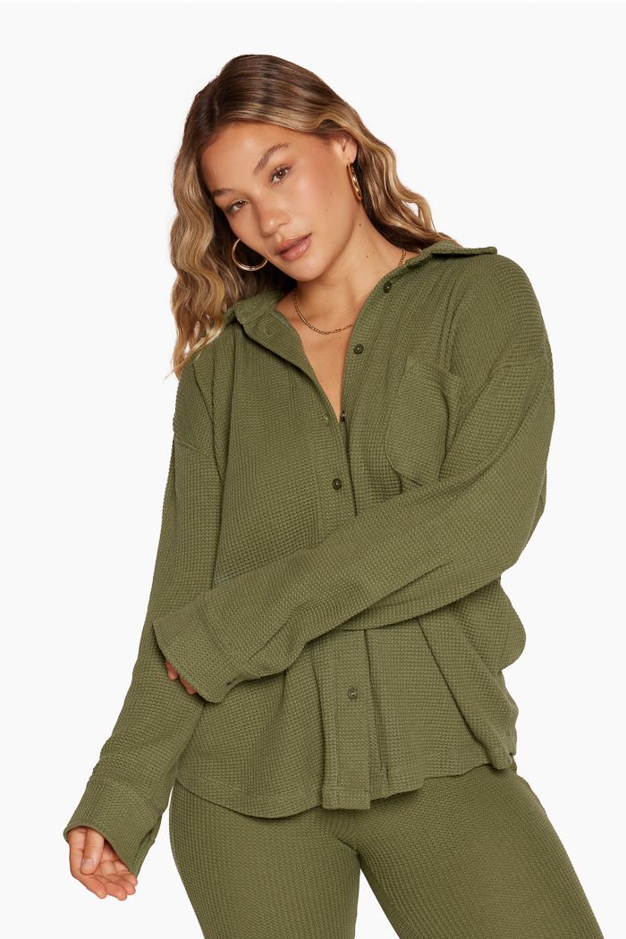 LOUNGE BUTTON DOWN - CLOVER sold by SETactive