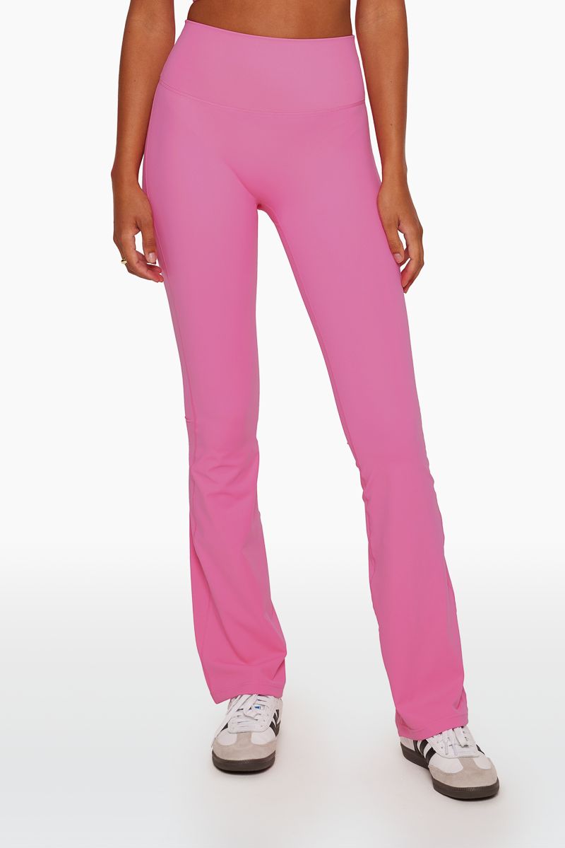 SPORTBODY® FLARE LEGGINGS - PUCKER sold by SETactive