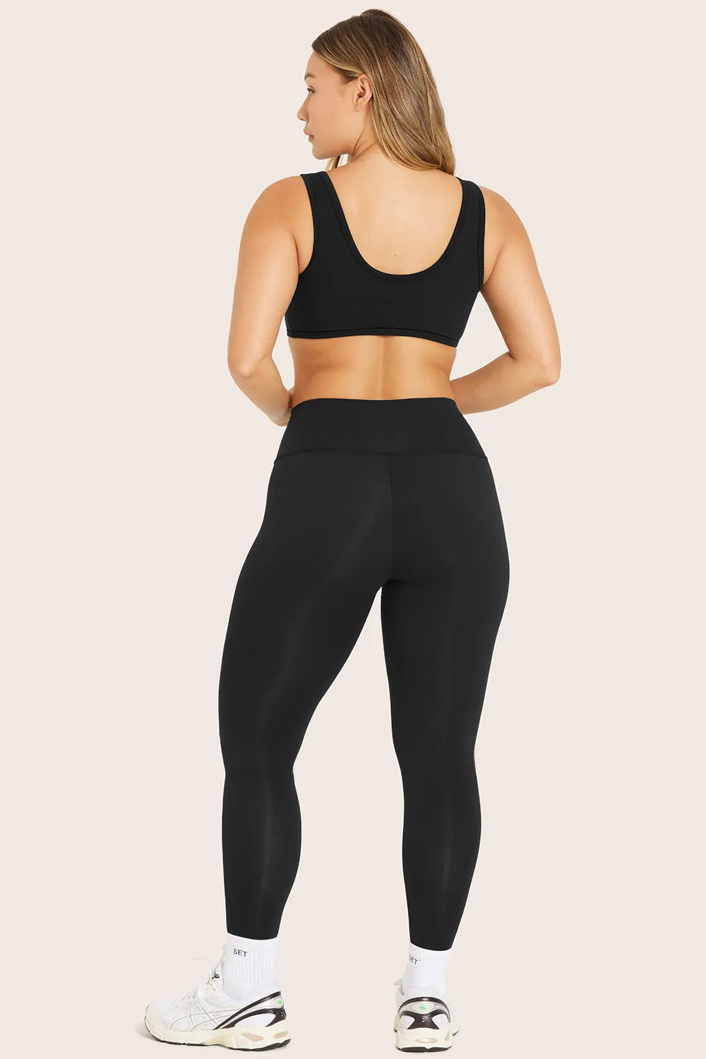 AIRLUXE™ BREATHE LEGGINGS - ONYX sold by SETactive product image thumbnail 3