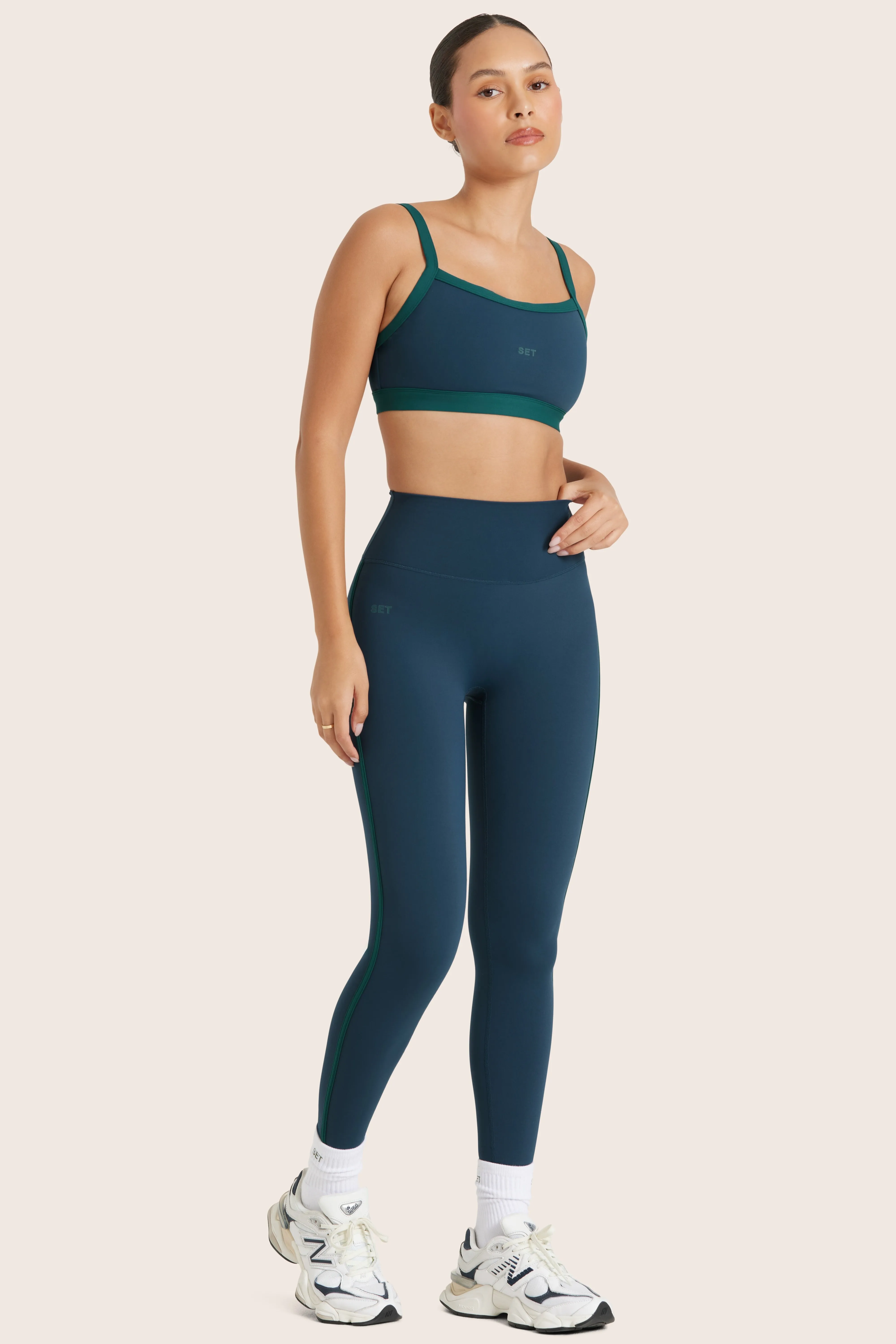 SPORTBODY® SPORTY STRIPE LEGGINGS - BERMUDA sold by SETactive product image thumbnail 4