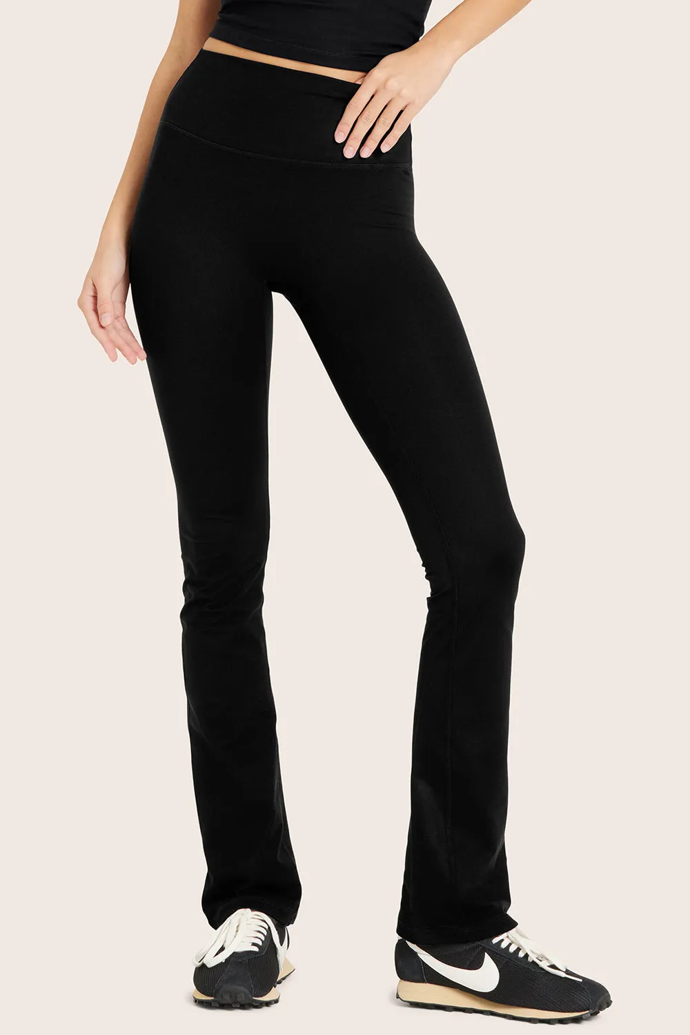 FORMCLOUD® CLOUD STRAIGHT LEGGINGS - ONYX sold by SETactive