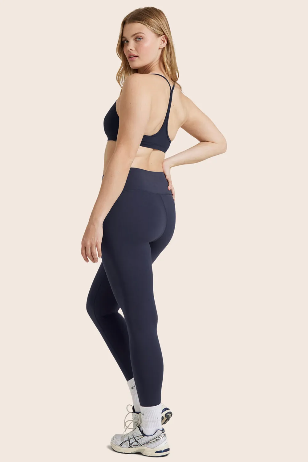 AIRLUXE™ BREATHE MID-RISE LEGGINGS - SPADES sold by SETactive product image thumbnail 3