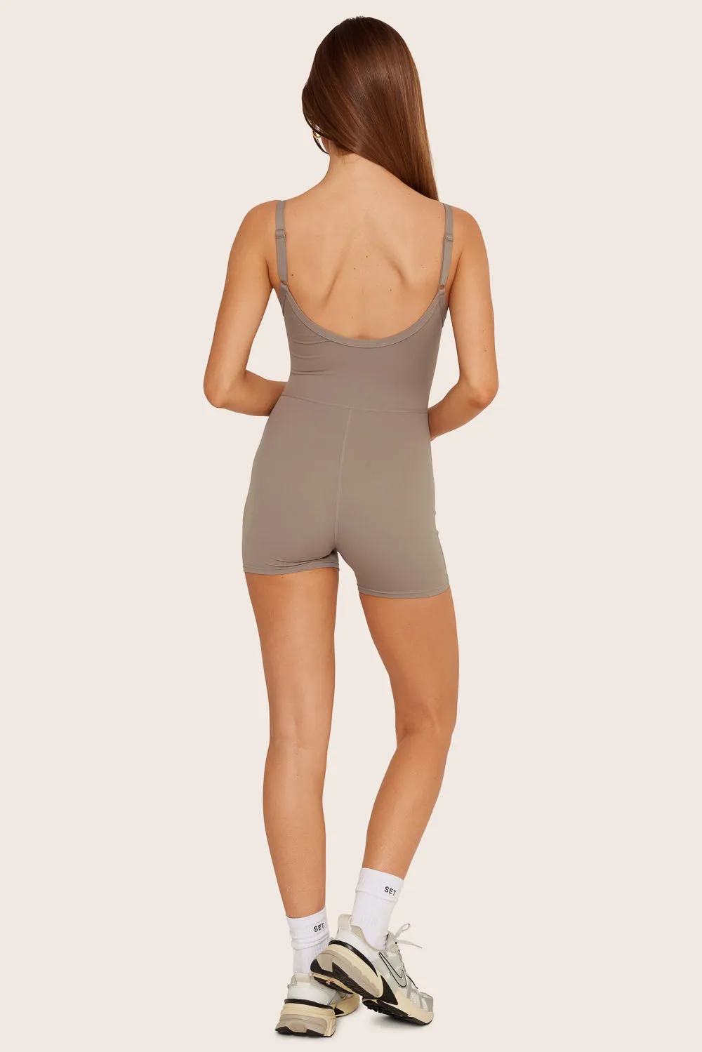 SPORTBODY® SPORTY SCOOP SUIT - STONE sold by SETactive product image thumbnail 3