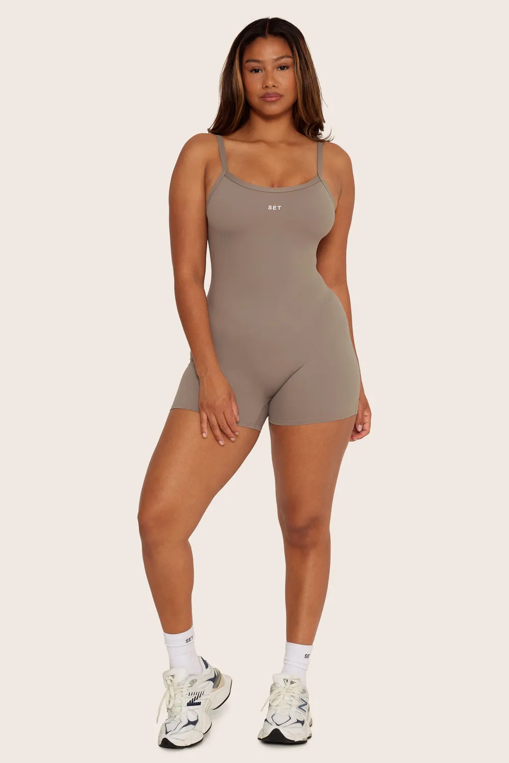 SPORTBODY® SPORTY SCOOP SUIT - STONE sold by SETactive product image thumbnail 4