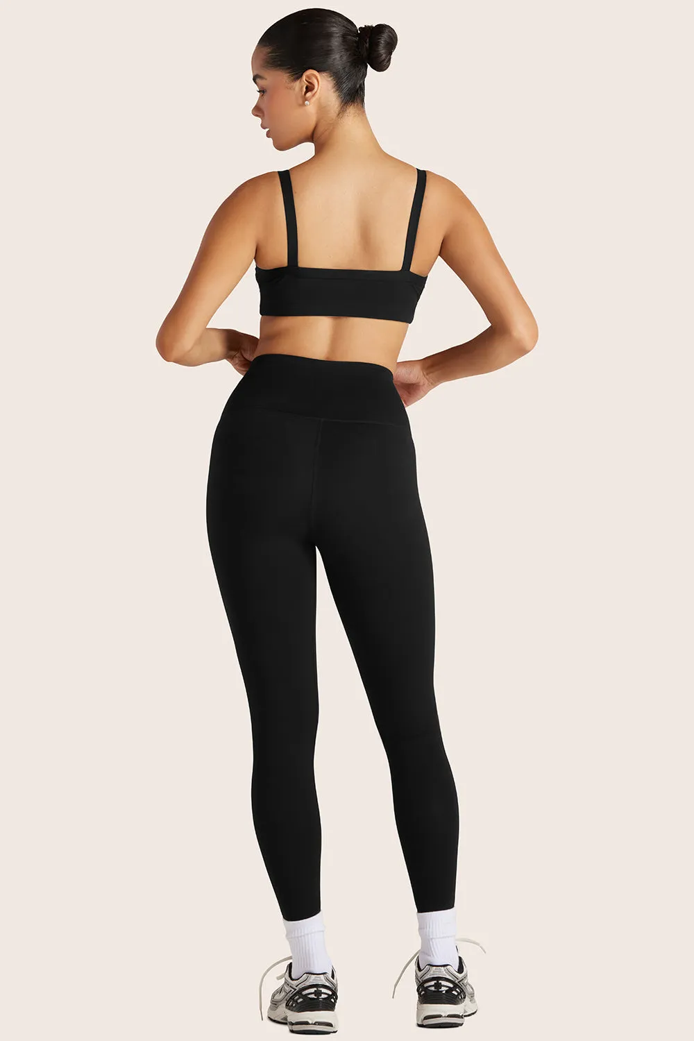 SPORTBODY® (BLOOPERS) SPORTY HIGH-RISE LEGGINGS - ONYX sold by SETactive product image thumbnail 3