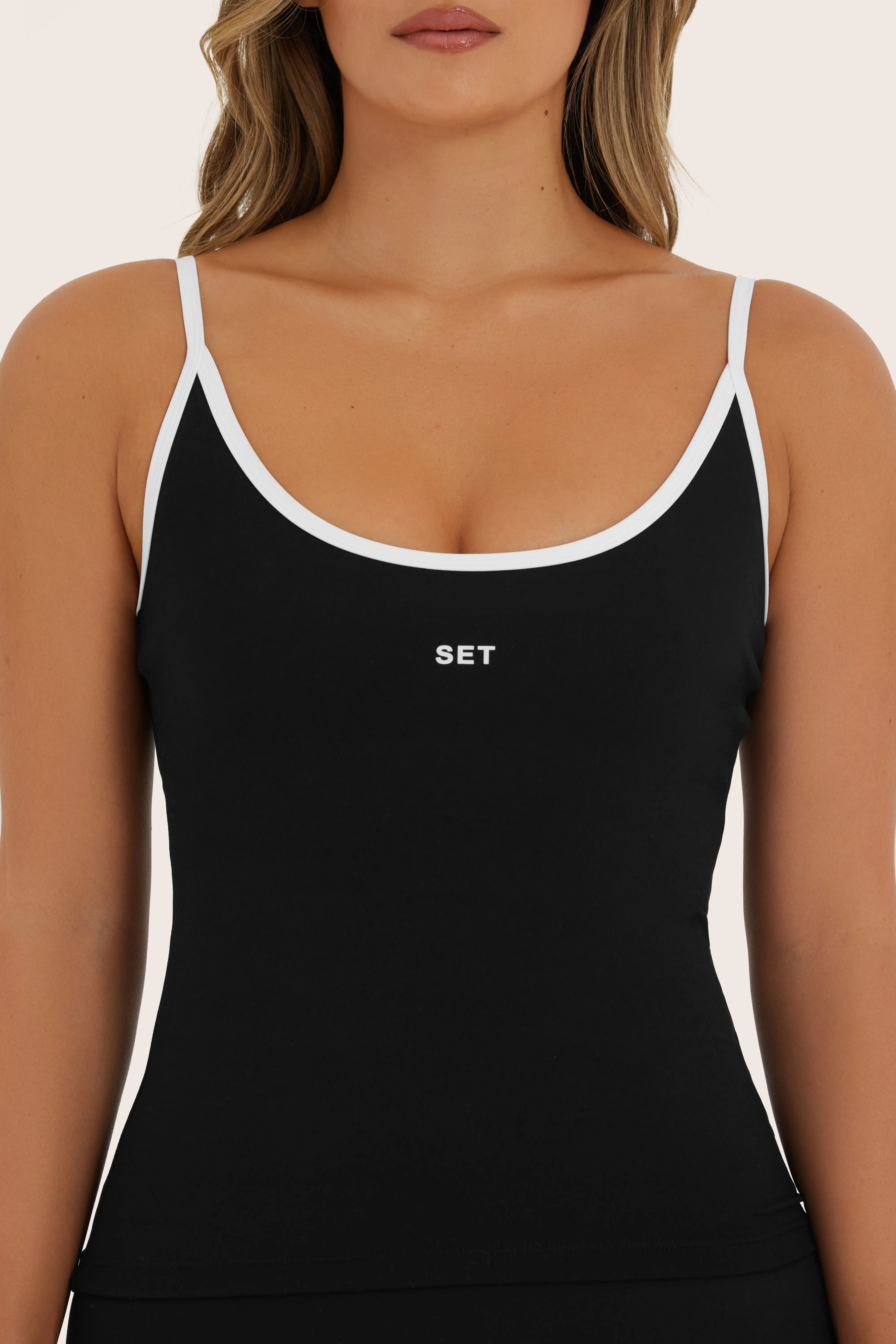 SPORTBODY® SPORTY U TANK - ORCA sold by SETactive product image thumbnail 3