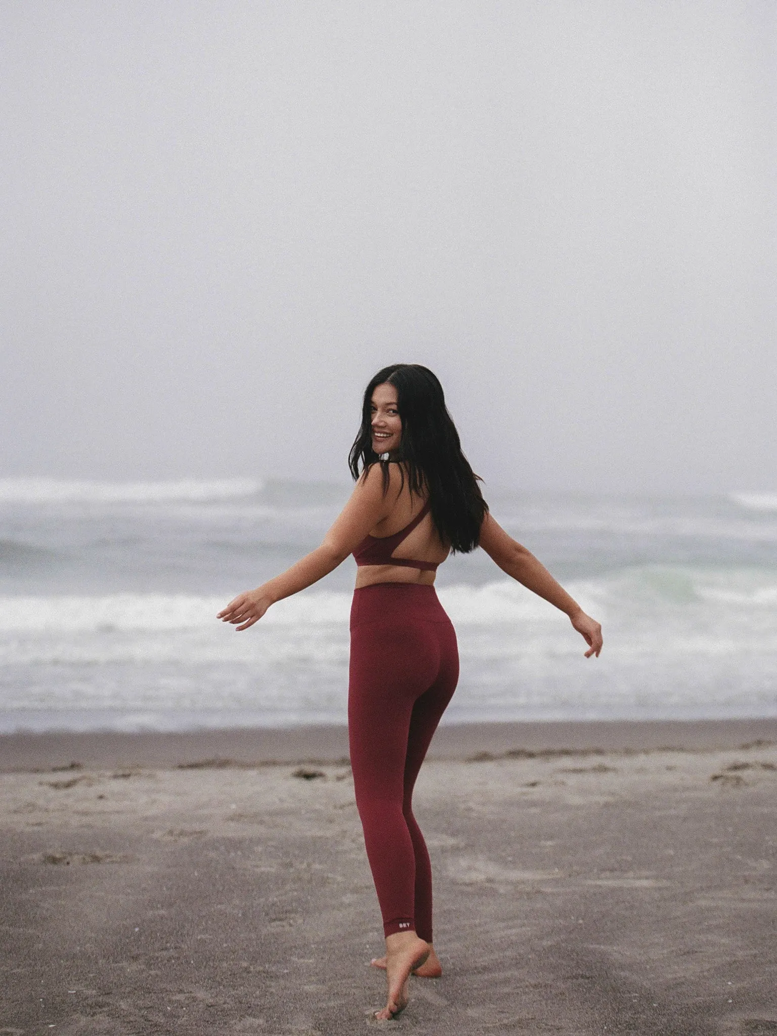 AIRLUXE BREATHE PARKE HIGH-RISE LEGGINGS - RHUBARB sold by SETactive product image thumbnail 2