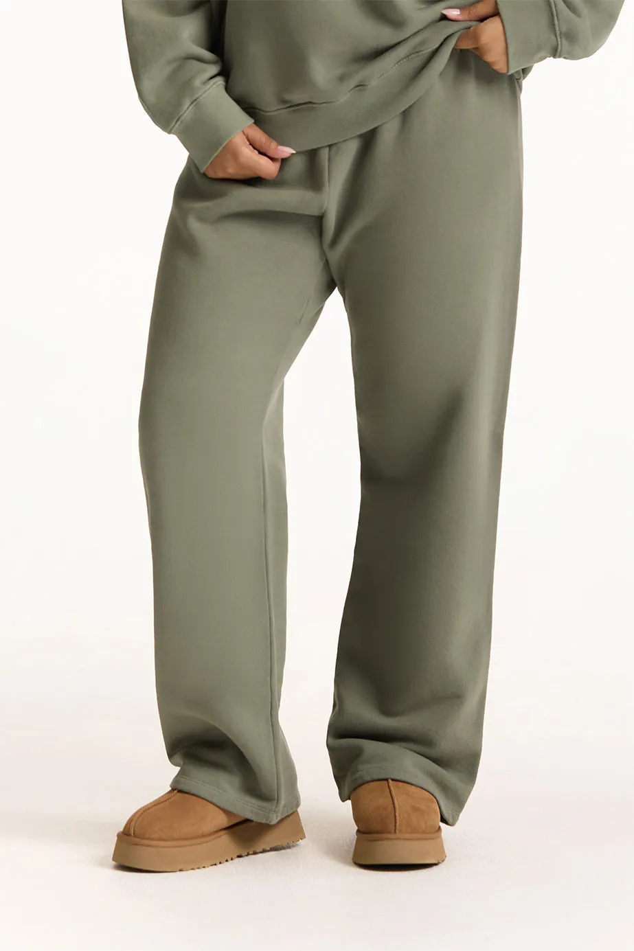 MIDWEIGHT SWEATS STAPLE STRAIGHT LEG SWEATPANTS - KELP sold by SETactive