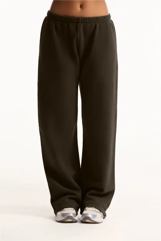 MIDWEIGHT SWEATS STAPLE STRAIGHT LEG SWEATPANTS - MAVERICK sold by SETactive