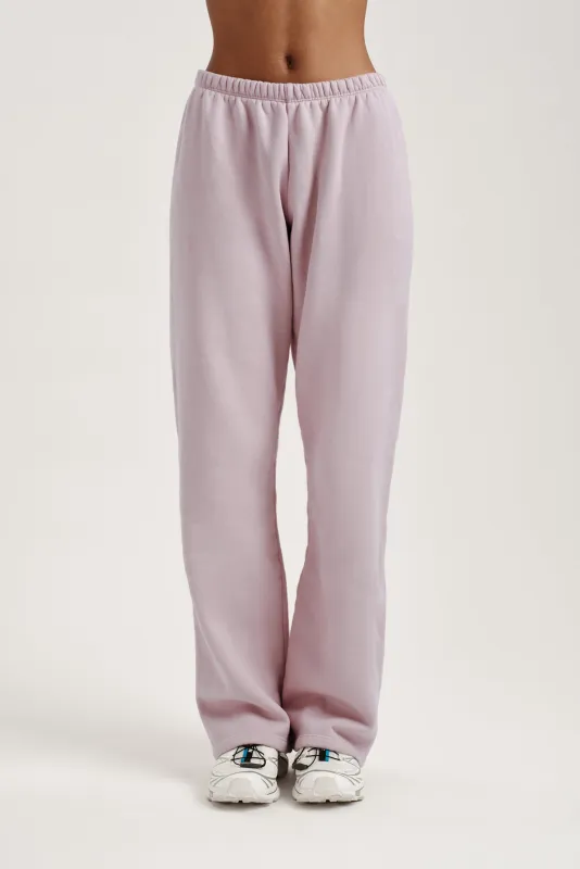 MIDWEIGHT SWEATS STAPLE STRAIGHT LEG SWEATPANTS - SONNET (PINK) made by SETactive