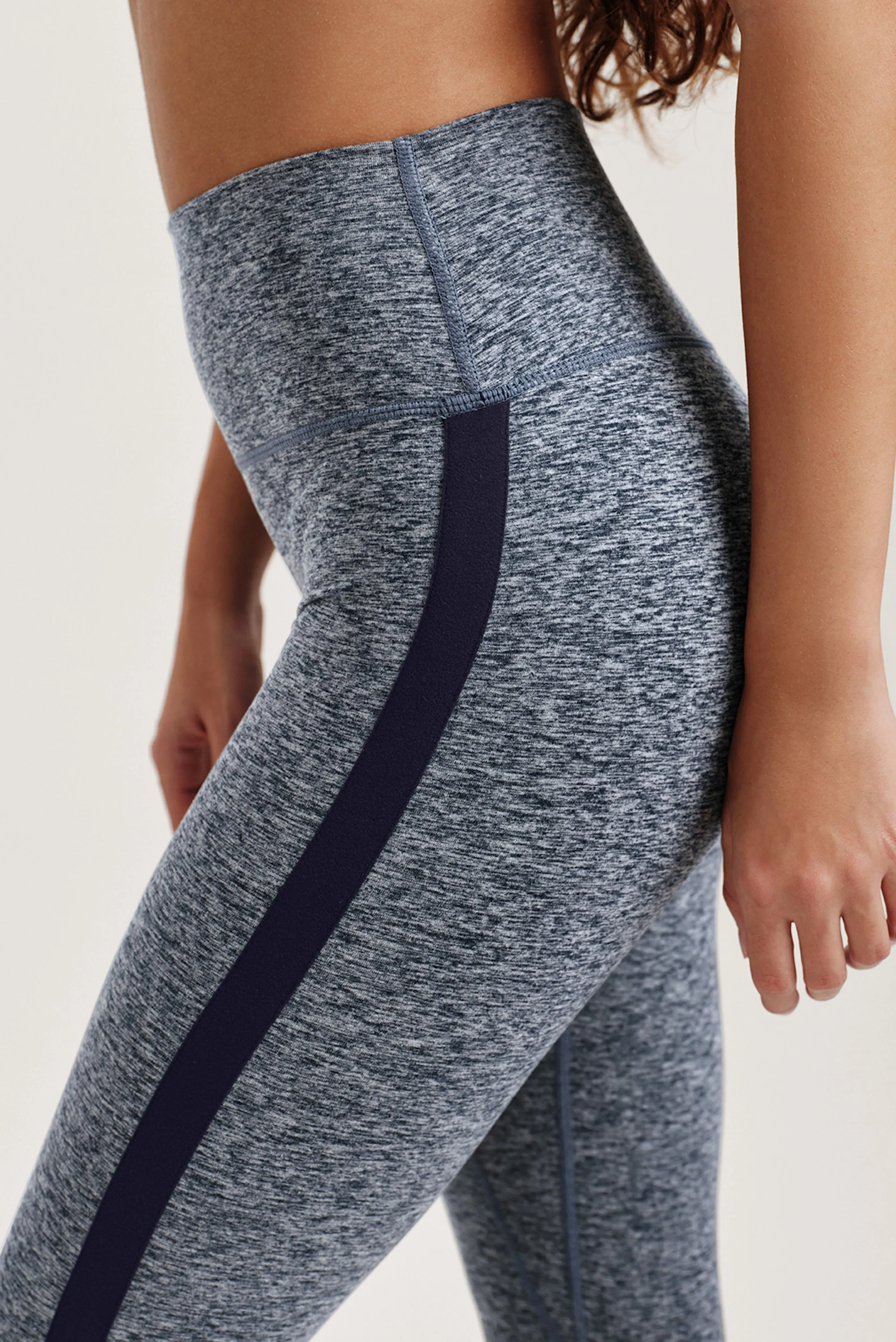 FORMCLOUD® CLOUD LINE LEGGINGS - TETHER sold by SETactive product image thumbnail 5
