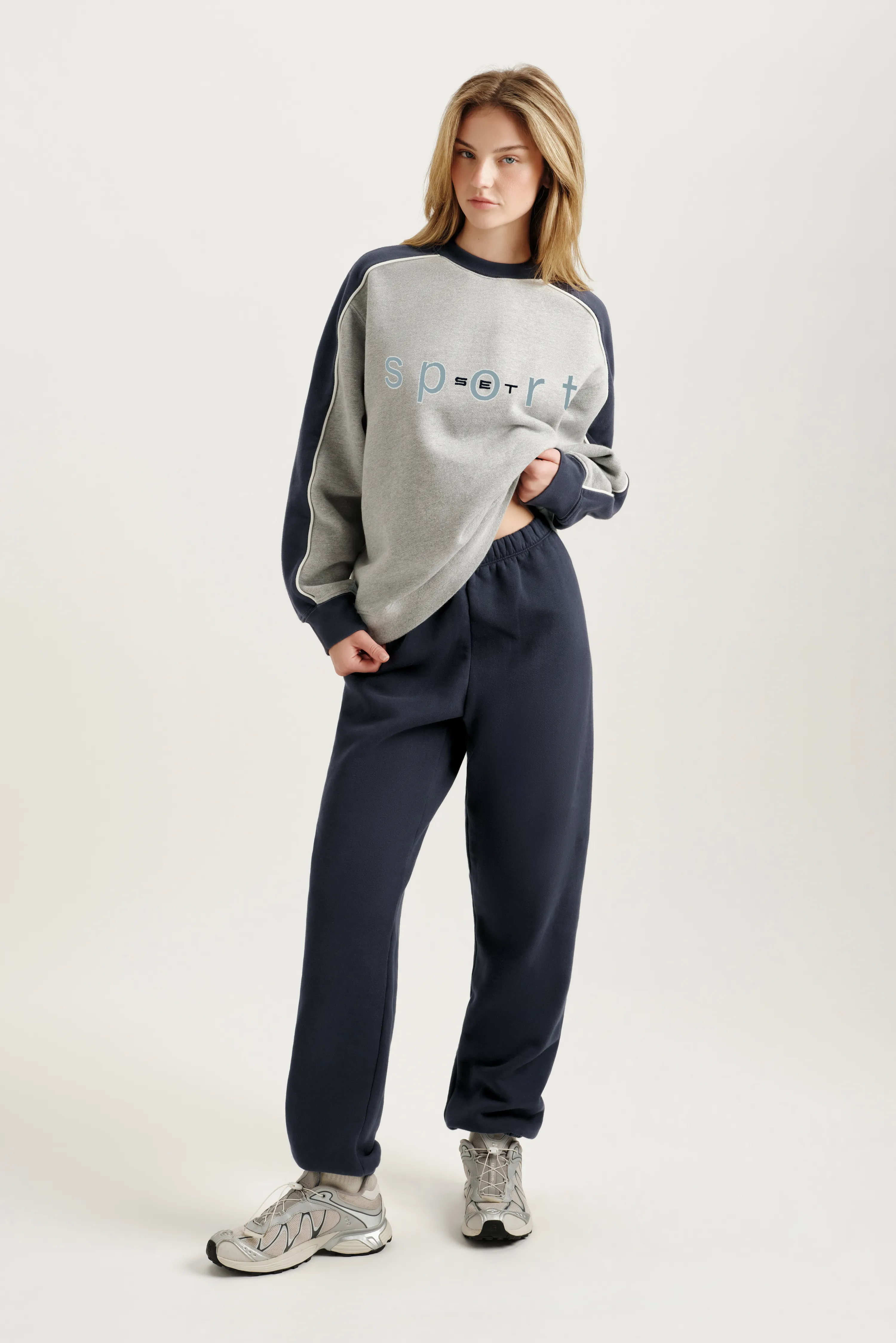 MIDWEIGHT SWEATS STAPLE OLD SCHOOL SWEATPANTS - INDIGO sold by SETactive product image thumbnail 2