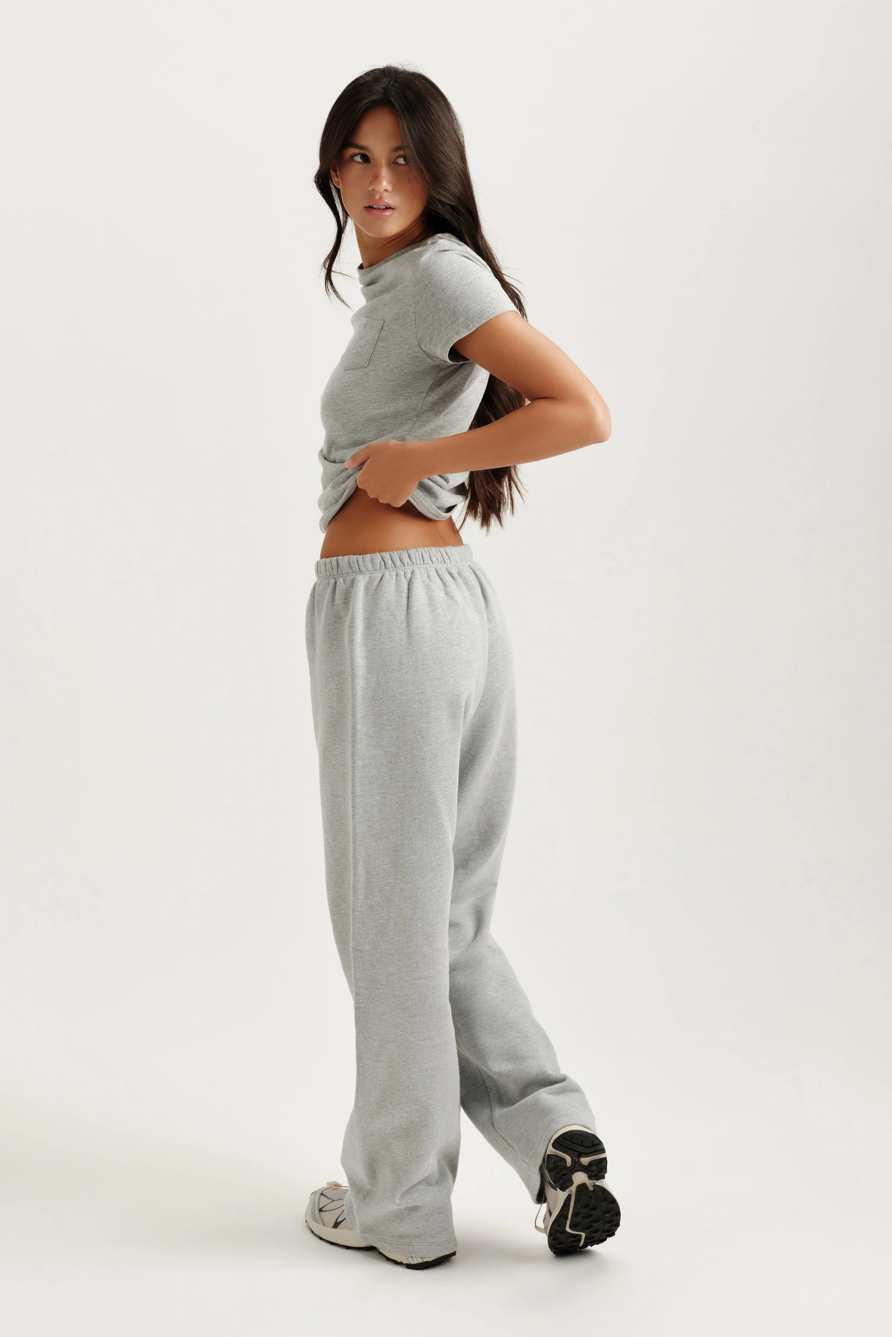MIDWEIGHT SWEATS STAPLE STRAIGHT LEG SWEATPANTS - FOG HEATHER GREY sold by SETactive product image thumbnail 3