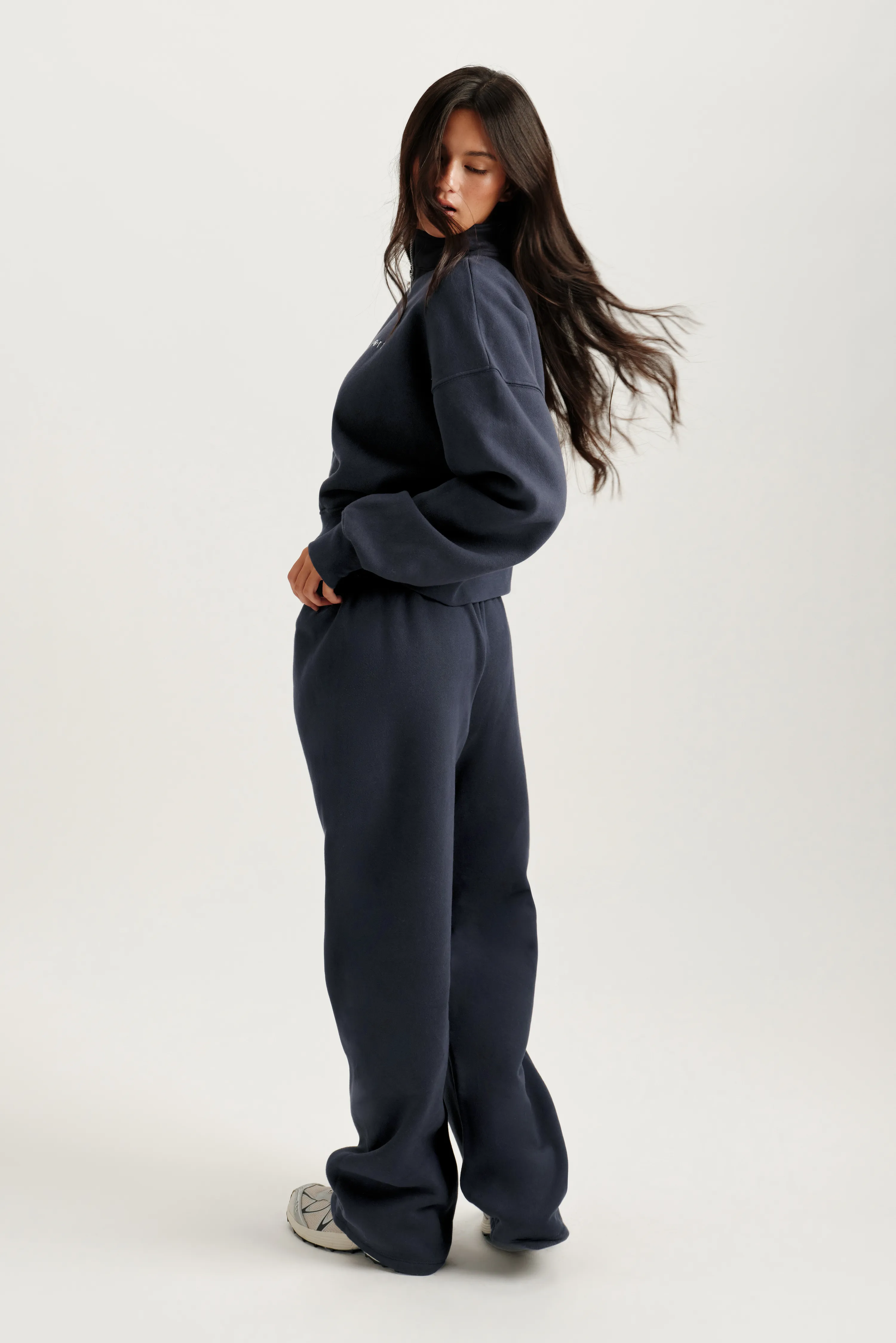 MIDWEIGHT SWEATS STAPLE STRAIGHT LEG SWEATPANTS - INDIGO sold by SETactive product image thumbnail 3