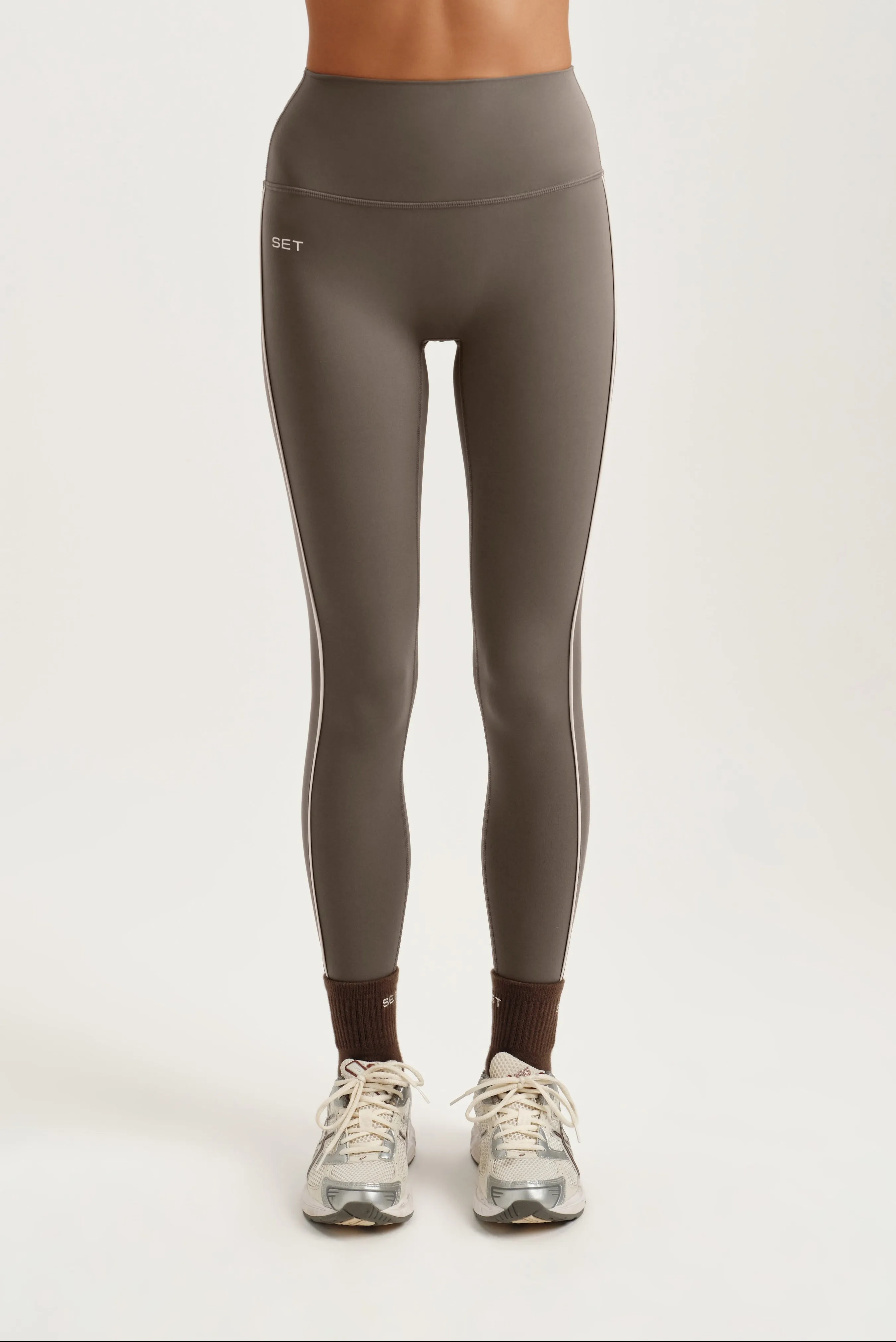 BREATHE 1.0 PIPE LEGGINGS - GRAIN sold by SETactive product image thumbnail 2