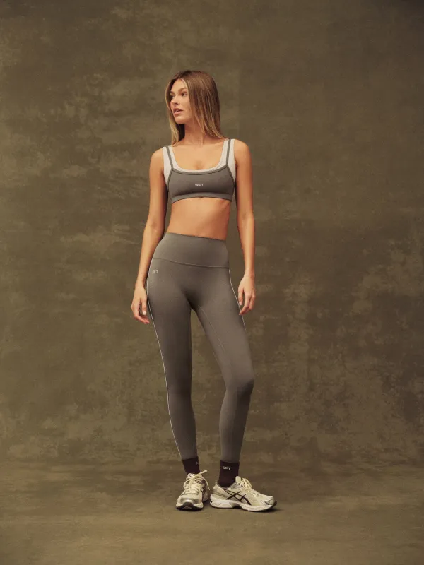 BREATHE 1.0 PIPE LEGGINGS - GRAIN made by SETactive