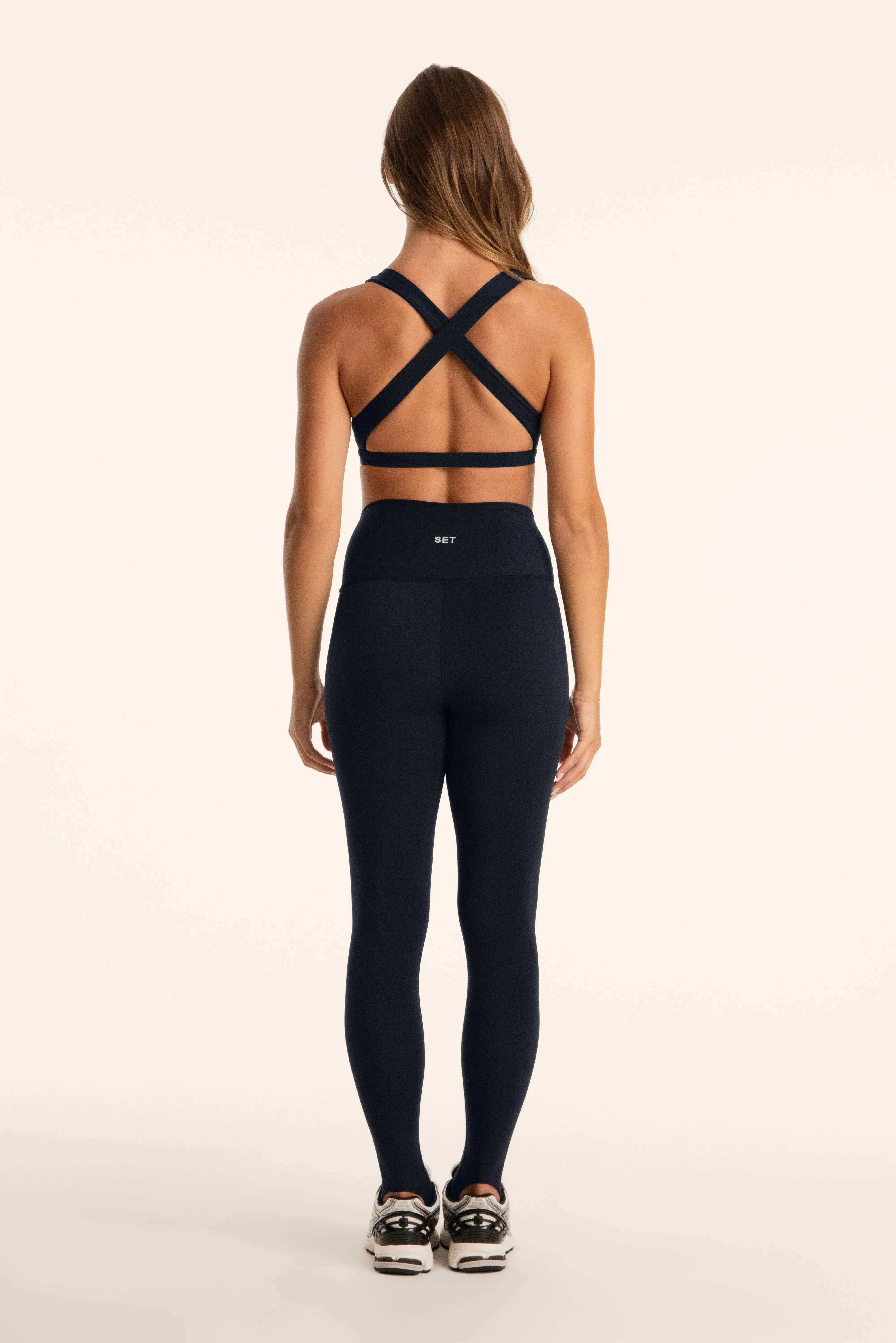 BREATHE 1.0 PARKE STIRRUP LEGGINGS - ONYX sold by SETactive product image thumbnail 4