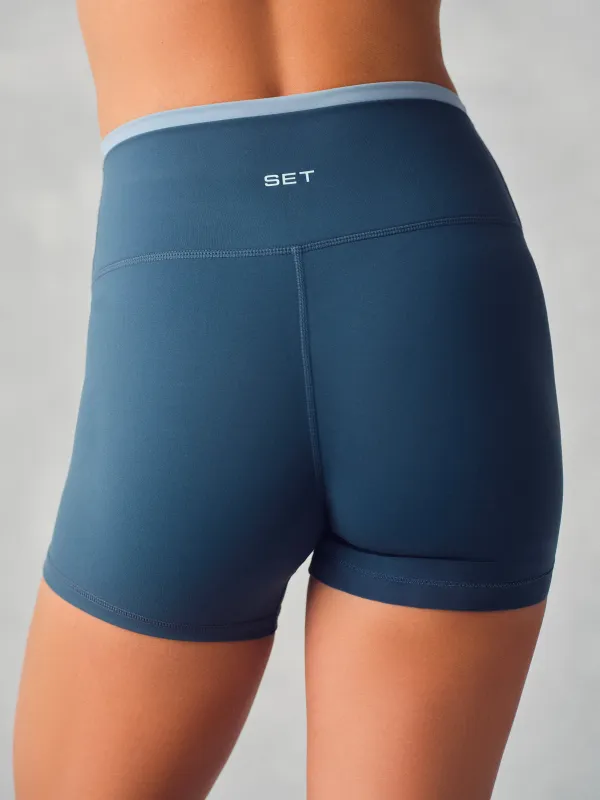 LUXFORM® LUX CONTROL SHORTS - HAMMOCK made by SETactive