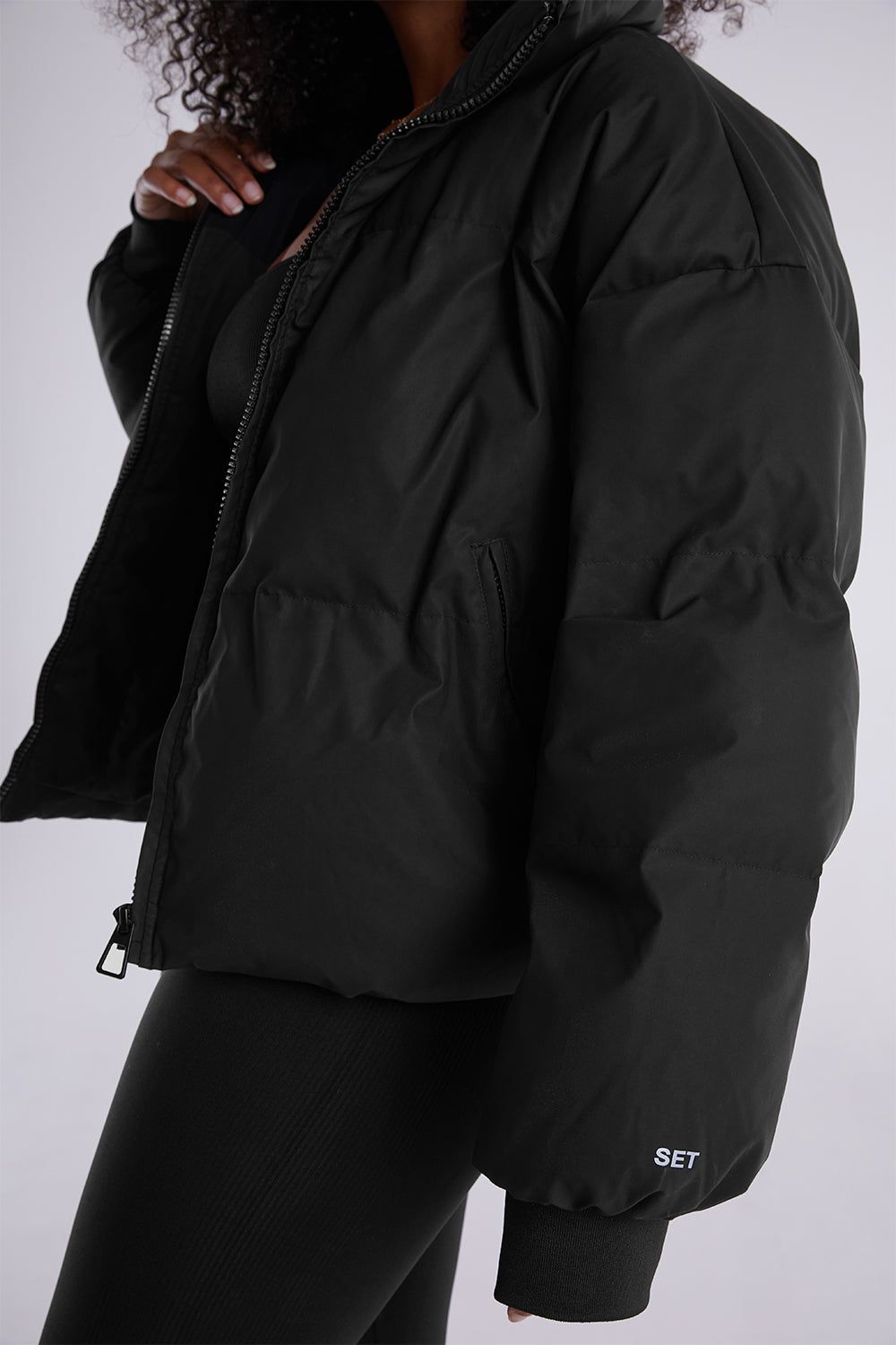 OVERSIZED PUFFER - ONYX sold by SETactive product image thumbnail 3