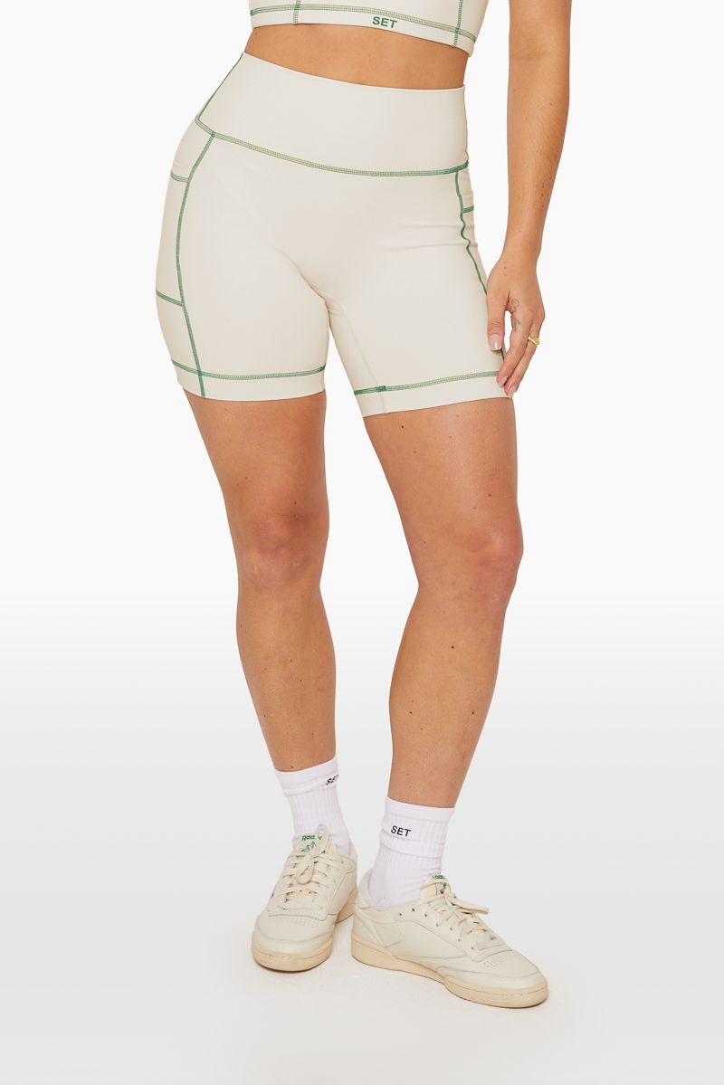 SPORTBODY® COURTSIDE BIKE SHORTS - VOLLEY sold by SETactive