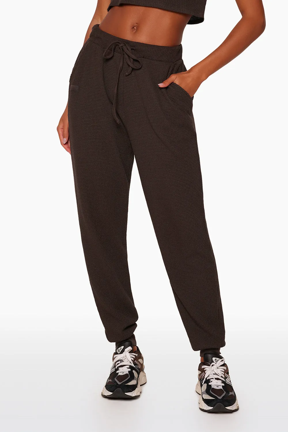 LOUNGE JOGGER - ESPRESSO sold by SETactive