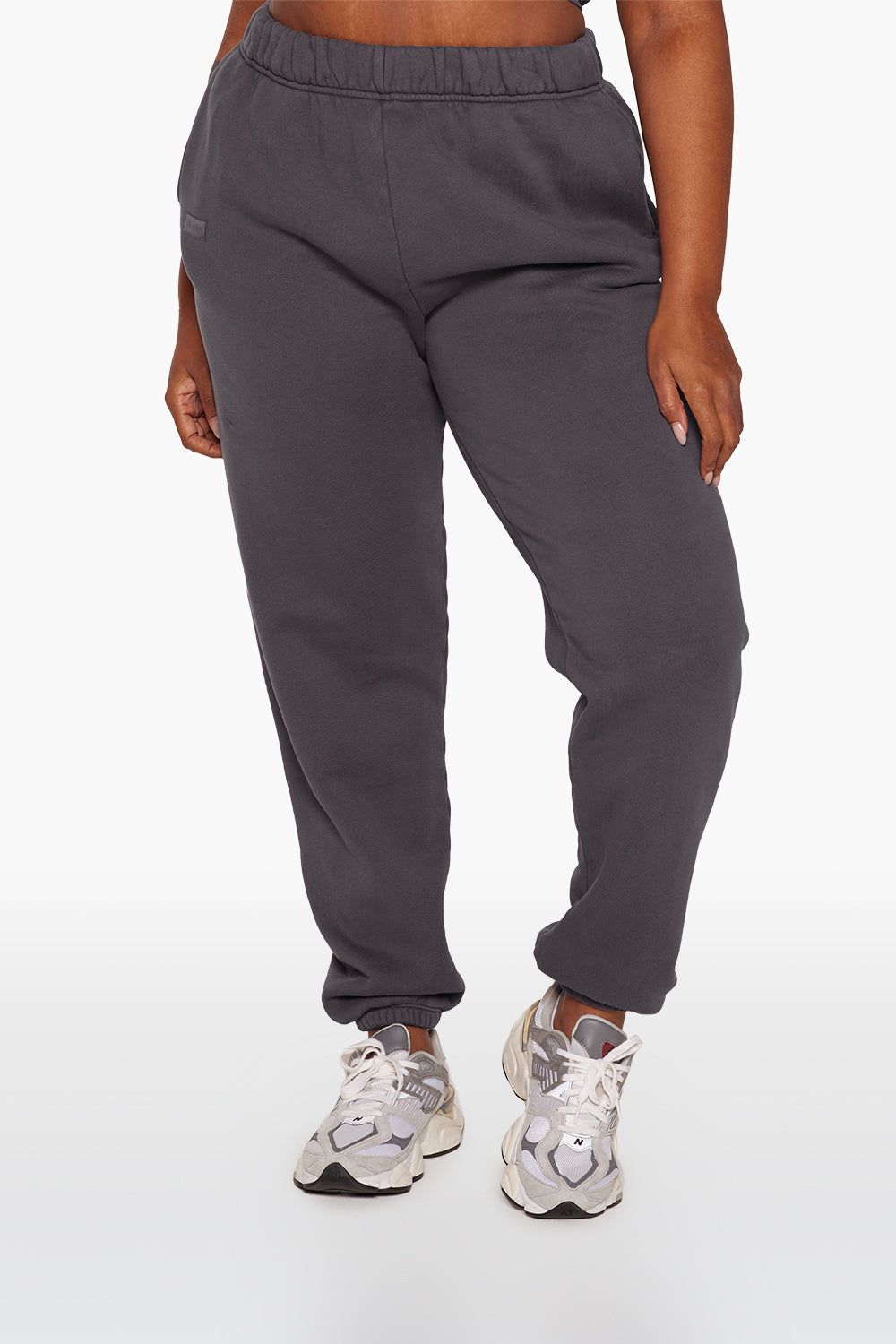 SWEATPANTS - PEBBLE sold by SETactive