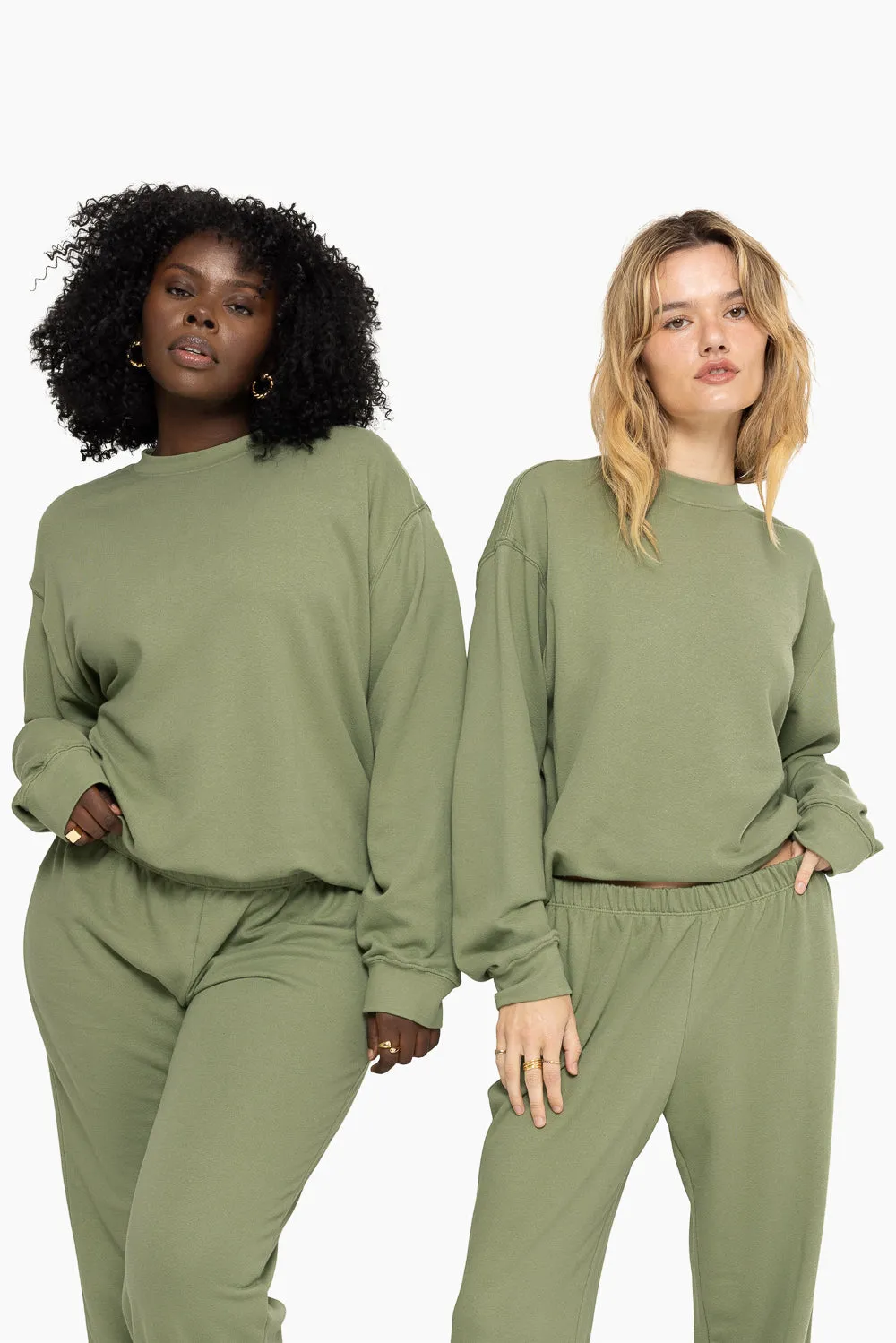 LIGHTWEIGHT SWEATS CLASSIC CREWNECK - PISTACHIO sold by SETactive product image thumbnail 3