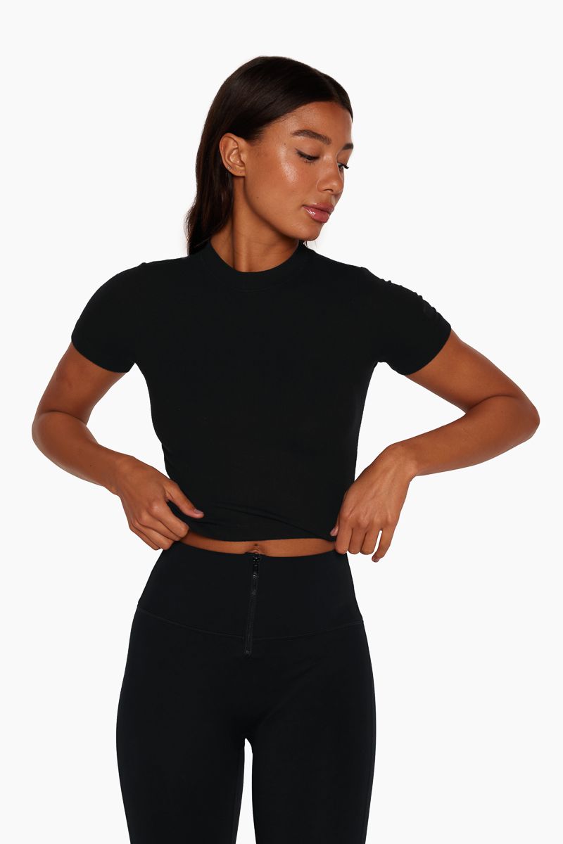 ON-THE-GO TEE - ONYX sold by SETactive product image thumbnail 2