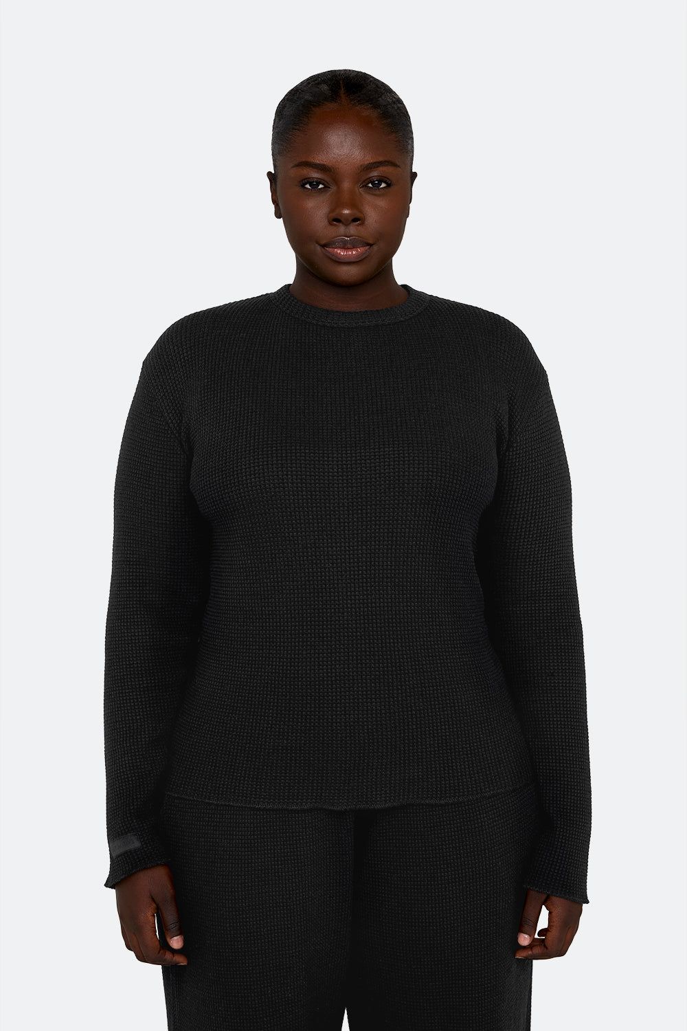 LOUNGE LONG SLEEVE - ONYX sold by SETactive
